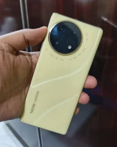 Tecno CAMON 30S