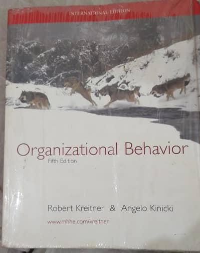 Organizational behavior by Robert Kreitner