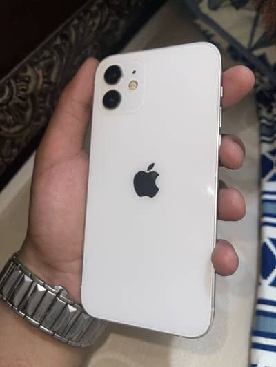 Apple iPhone 12