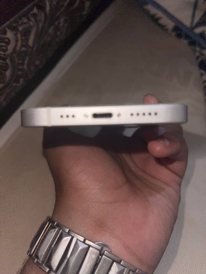 Apple iPhone 12 5