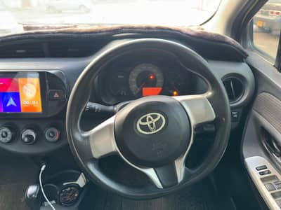 TOYOTA VITZ 214/17
