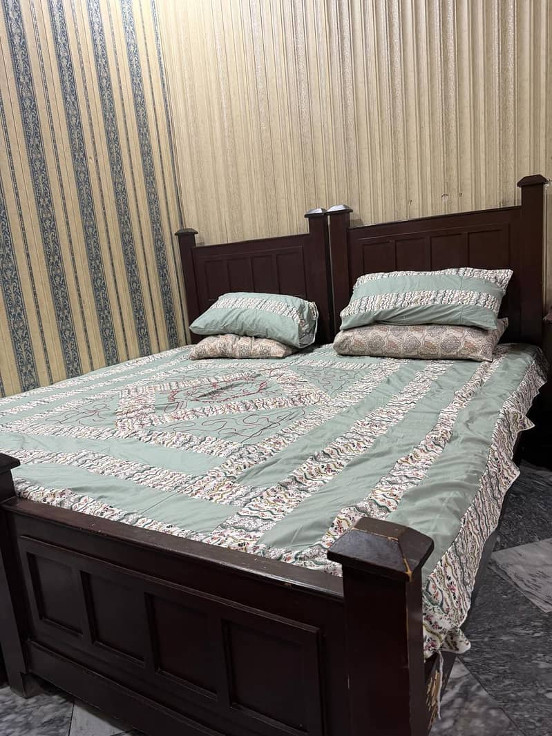 Single beds with side table 5