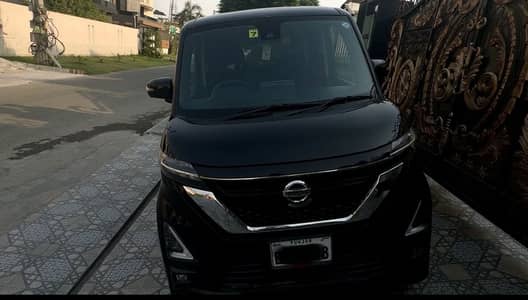 Nissan Roox 2021