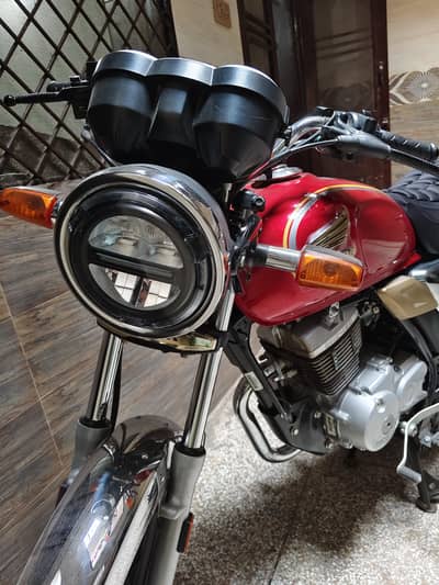 Honda CG 125 Self start  - Lush Condition - Total Genuine - like new