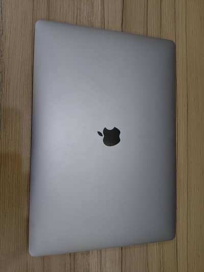 Macbook pro 2018 i9 32gb 512gb