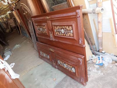 bed for sale shehsam size 6/6.5 Gulistan e Joher 03101188962