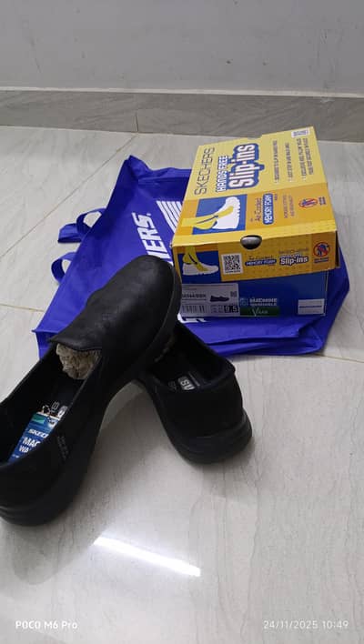 Original sketchers shoes black