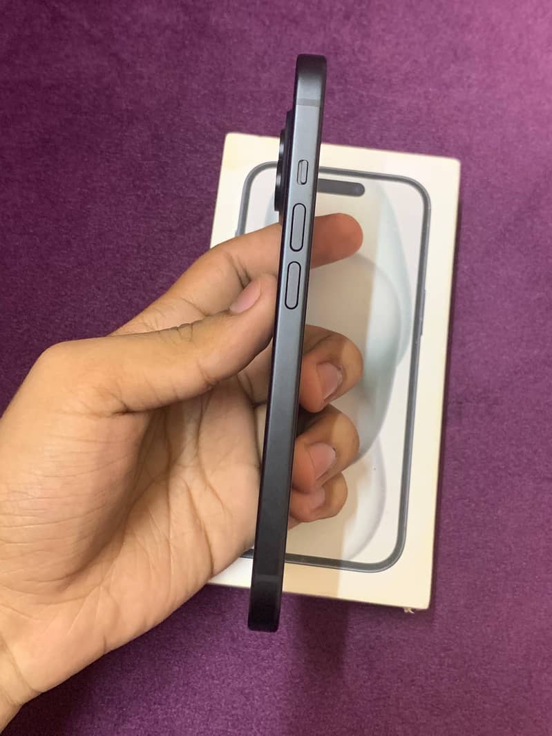 Apple iPhone 15 2