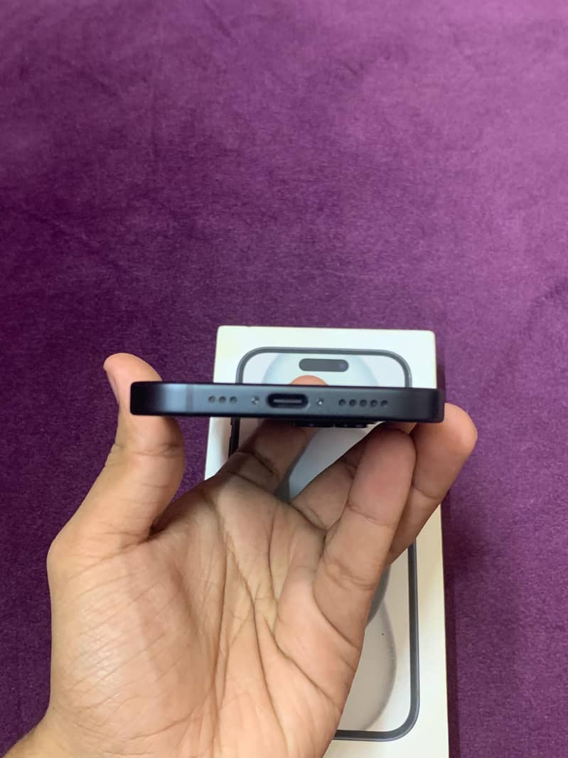 Apple iPhone 15 5