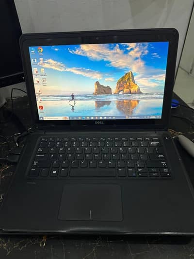 Dell Latitude 3380 | Core i3 6th Gen | 8GB RAM | SSD | Touchscreen