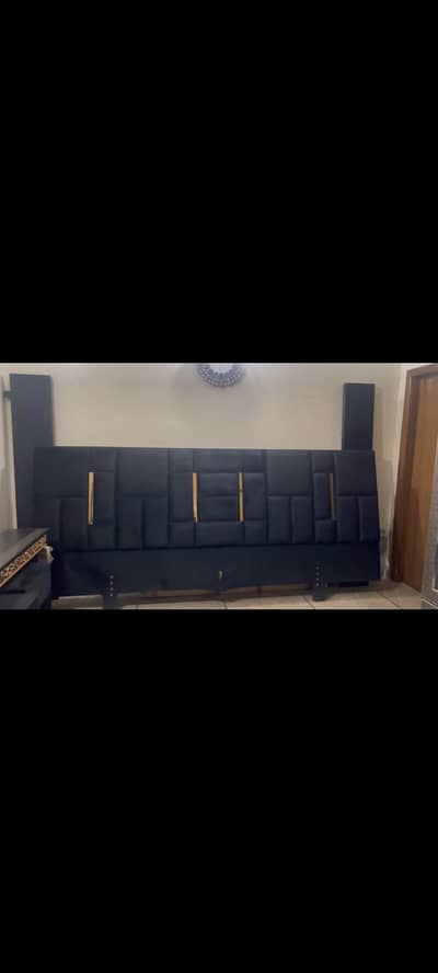 jet black velvet bed in new condition