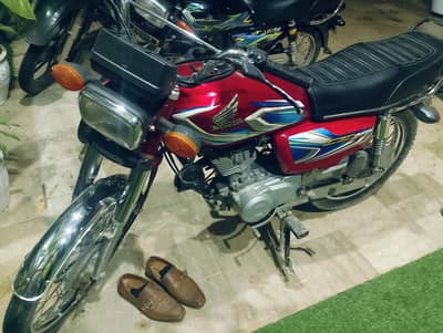 Honda 125 2022 nut to nut geniune condition