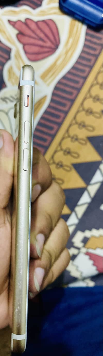 Apple iPhone 7