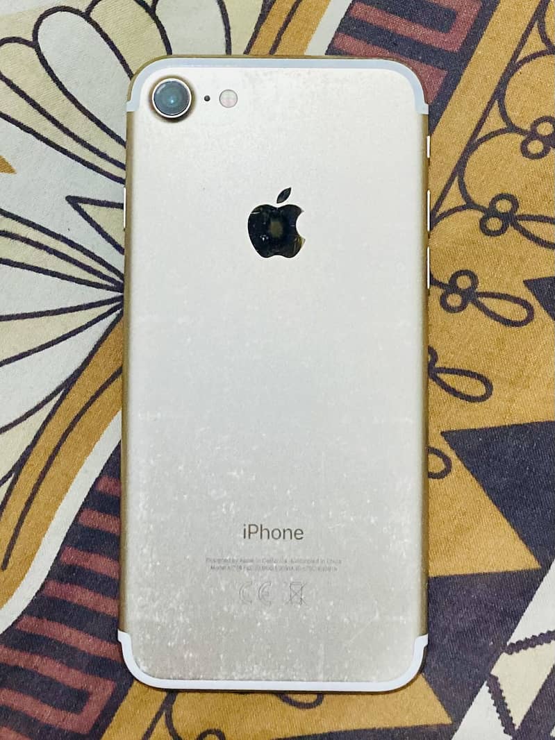 Apple iPhone 7 1