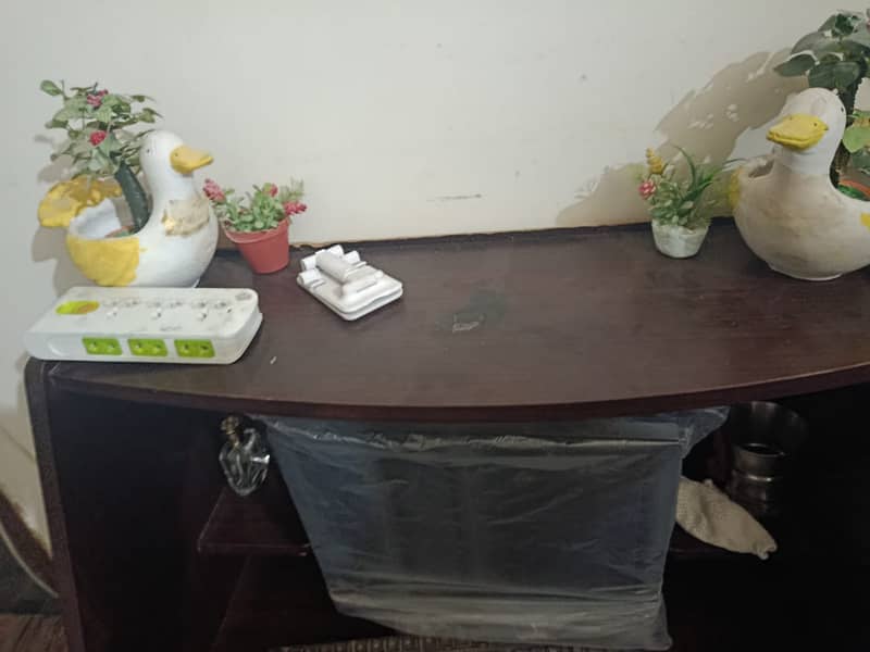 Computer Table 2