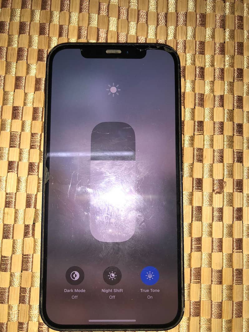 iPhone 12 3