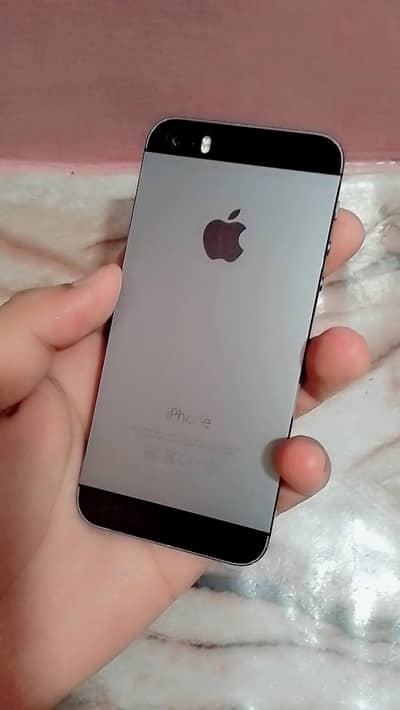 iPhone 5s.