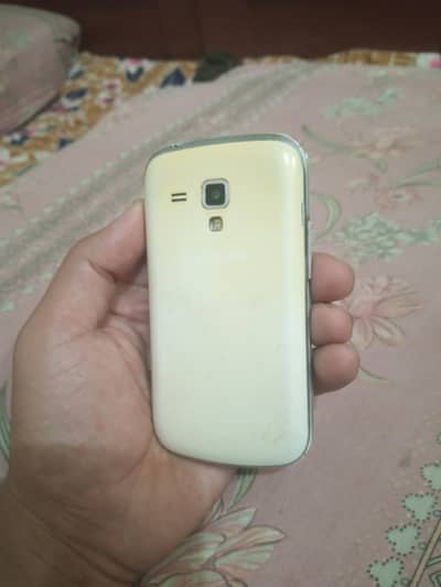 Samsung Galaxy S Duos 2 (model GT-S7582) Ad Perhain laazmi