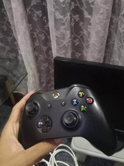 Xbox One jailbreak with box