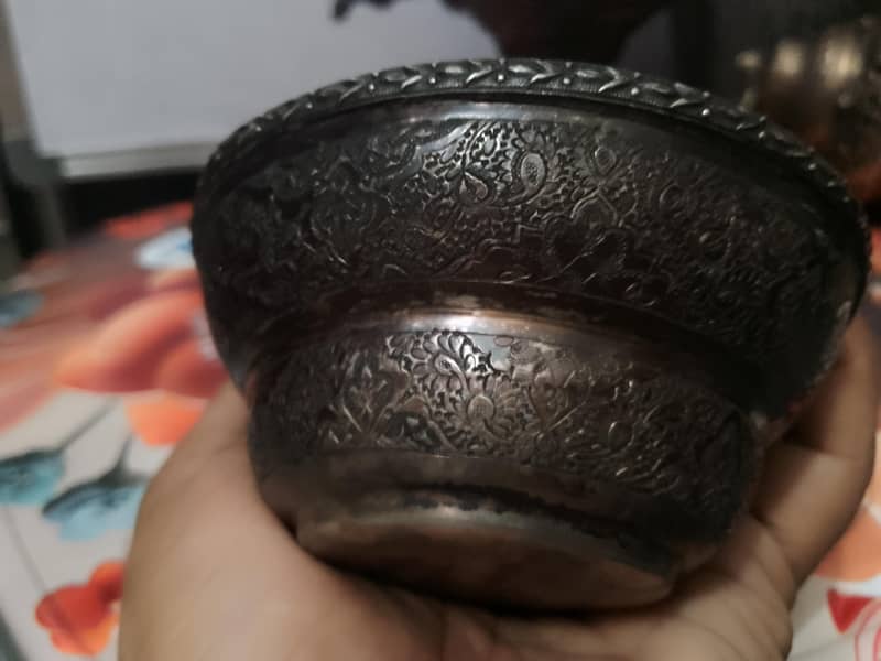 خوبصورت قدیم سماوار چائے والا ہکا مگ کٹورا انٹیک جالی کل وزن 3400 گرام 1