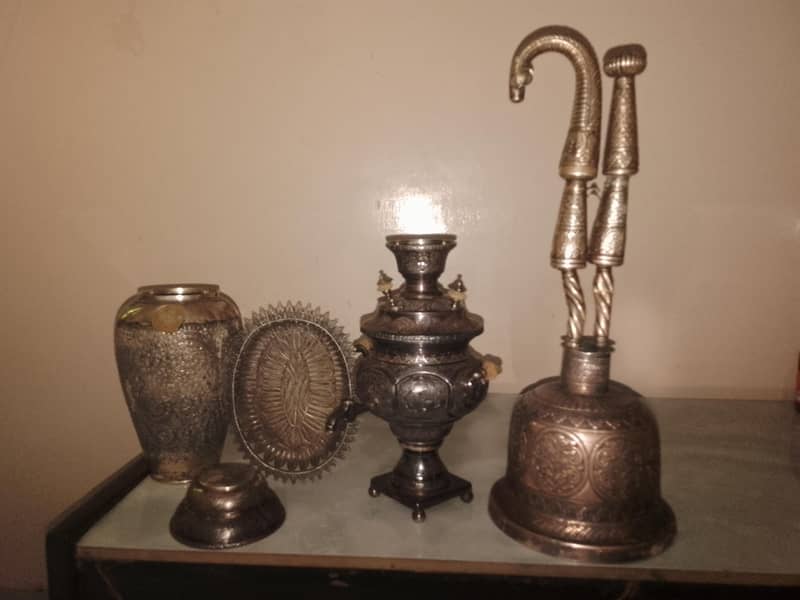 خوبصورت قدیم سماوار چائے والا ہکا مگ کٹورا انٹیک جالی کل وزن 3400 گرام 14