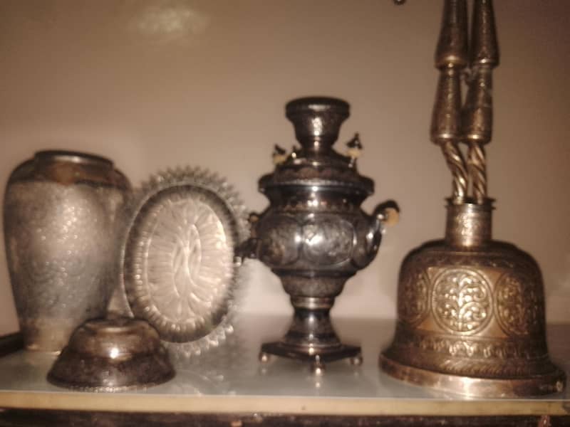 خوبصورت قدیم سماوار چائے والا ہکا مگ کٹورا انٹیک جالی کل وزن 3400 گرام 16