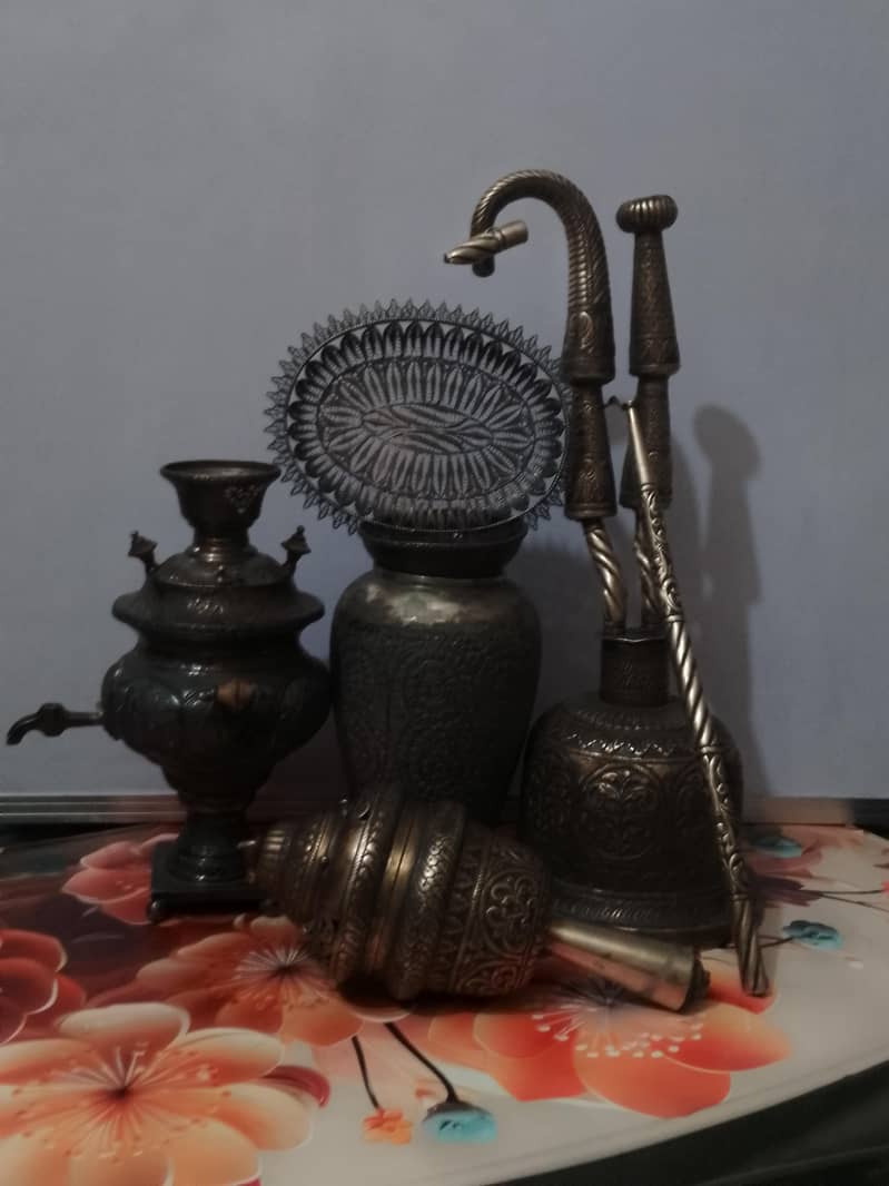 خوبصورت قدیم سماوار چائے والا ہکا مگ کٹورا انٹیک جالی کل وزن 3400 گرام 19
