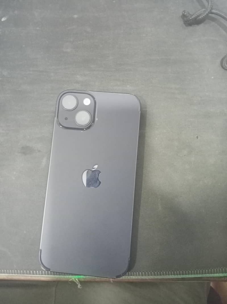 Apple iPhone 13 0
