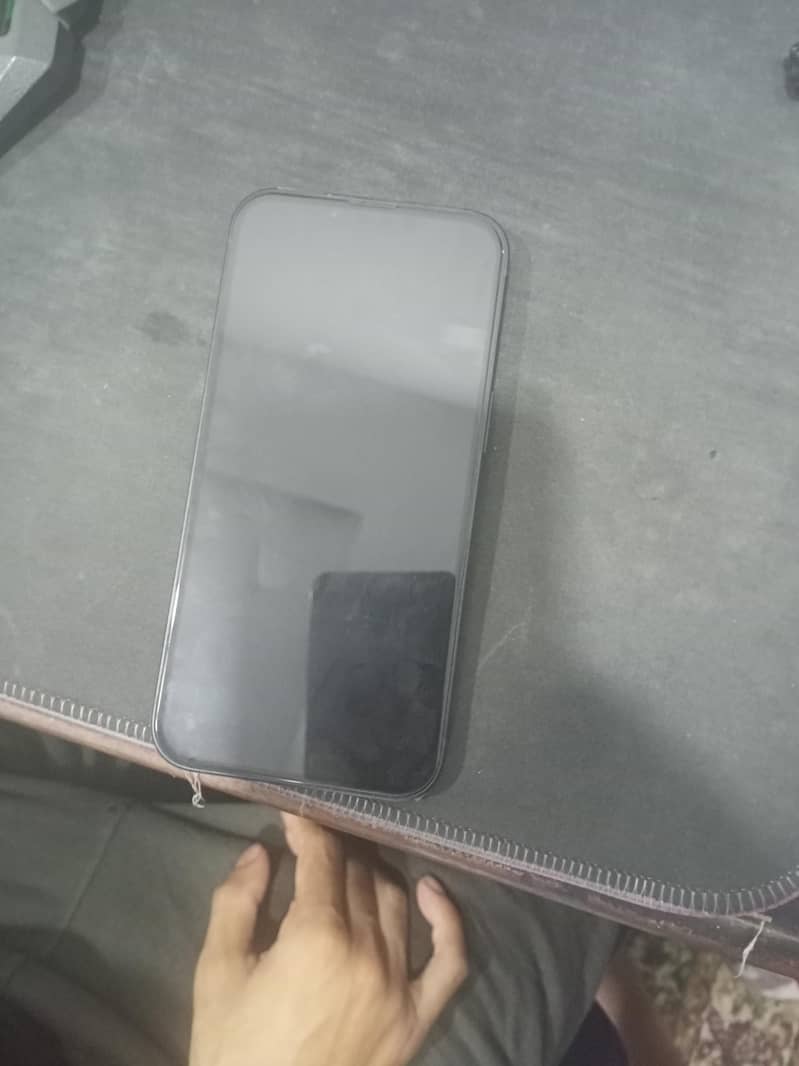 Apple iPhone 13 1