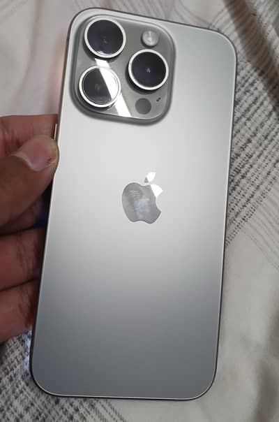 Apple iPhone 15 Pro