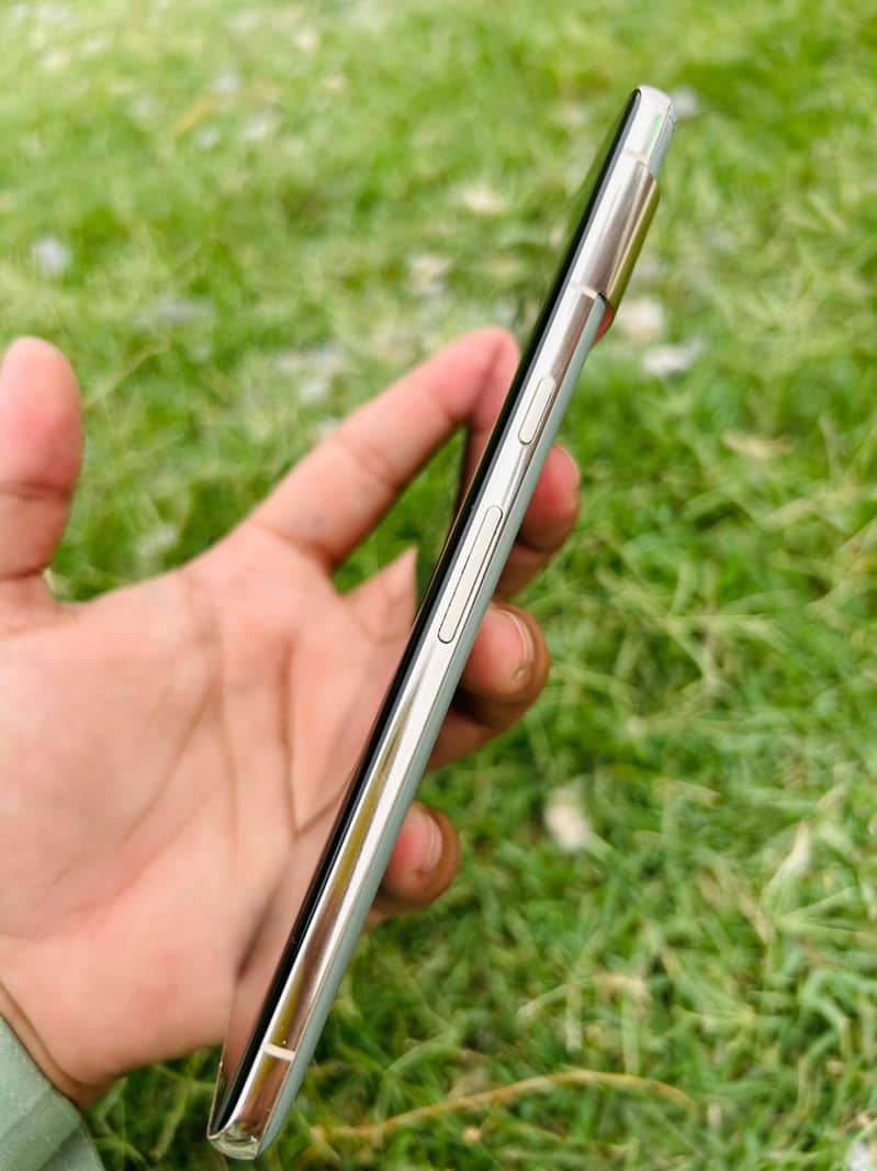 Google Pixel 7 Pro 4