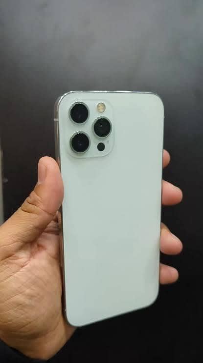 Apple iPhone 12 Pro 0