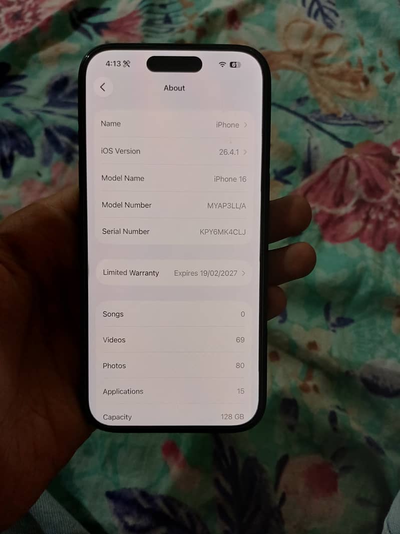 Apple iPhone 16 6