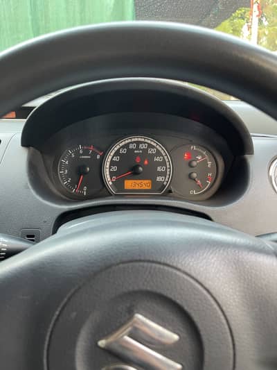 Suzuki Swift 1.3 DLX 2013