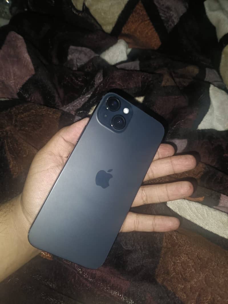 Apple iPhone 15 plus 0