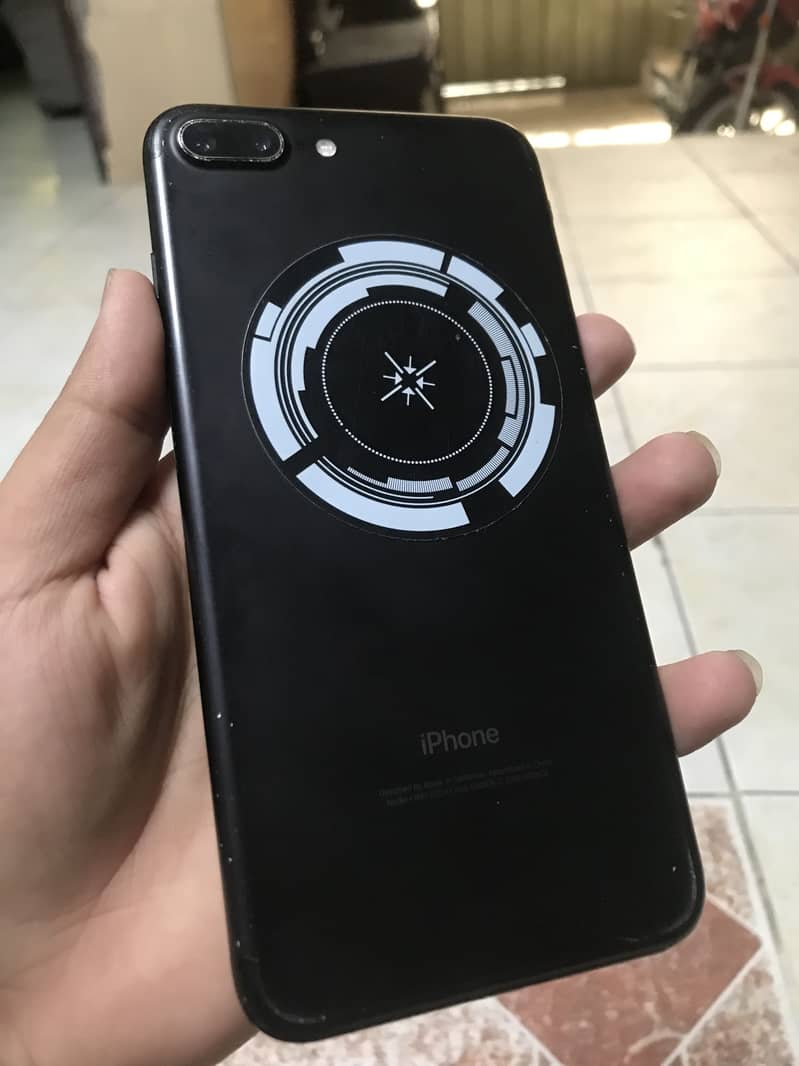 Apple iPhone 7 Plus 3
