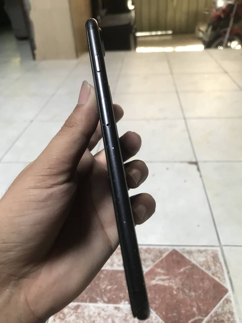 Apple iPhone 7 Plus 4