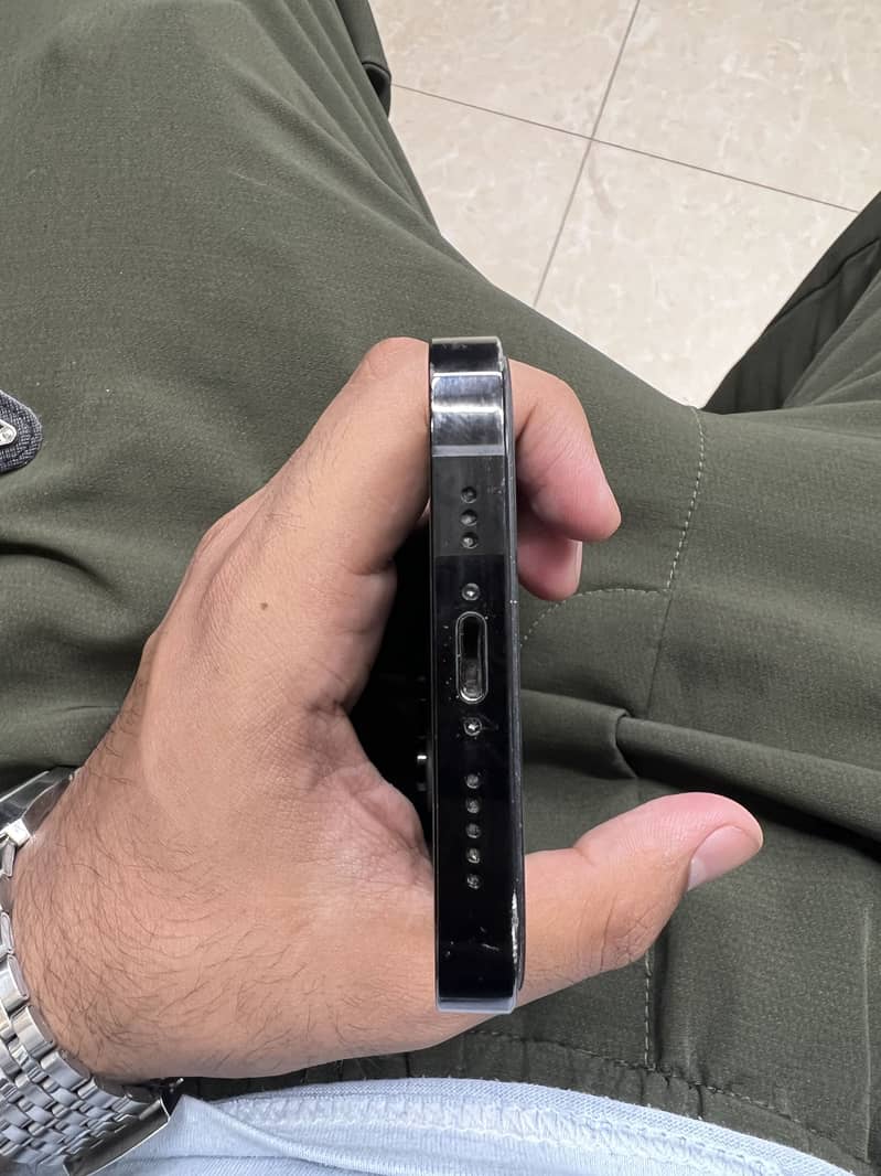 Apple iPhone 14 Pro 8