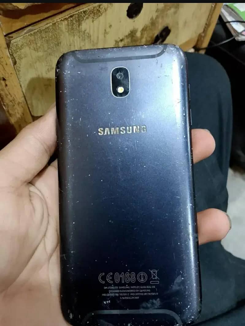 j7 pro 1