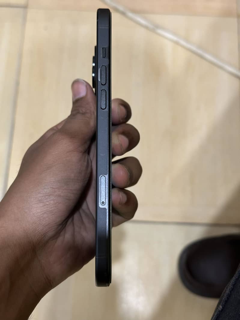 iphone 15 plus 4