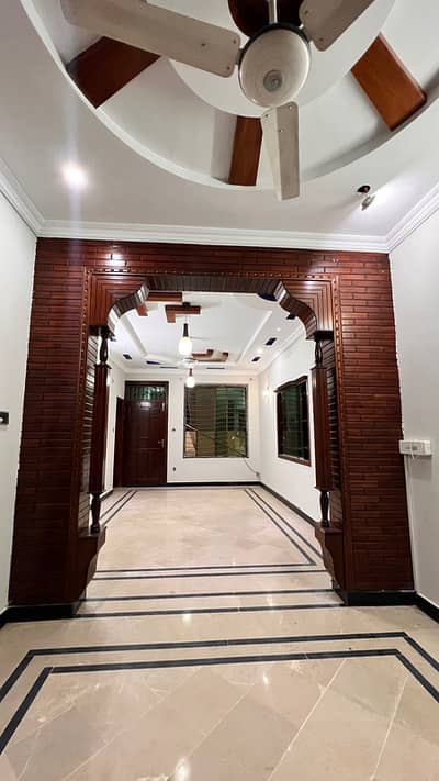 10 Marla park face House for sale in G-13 Islamabad