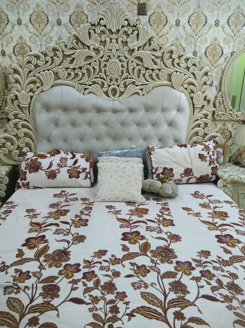 bed side tables 2 mirror dressing table 0