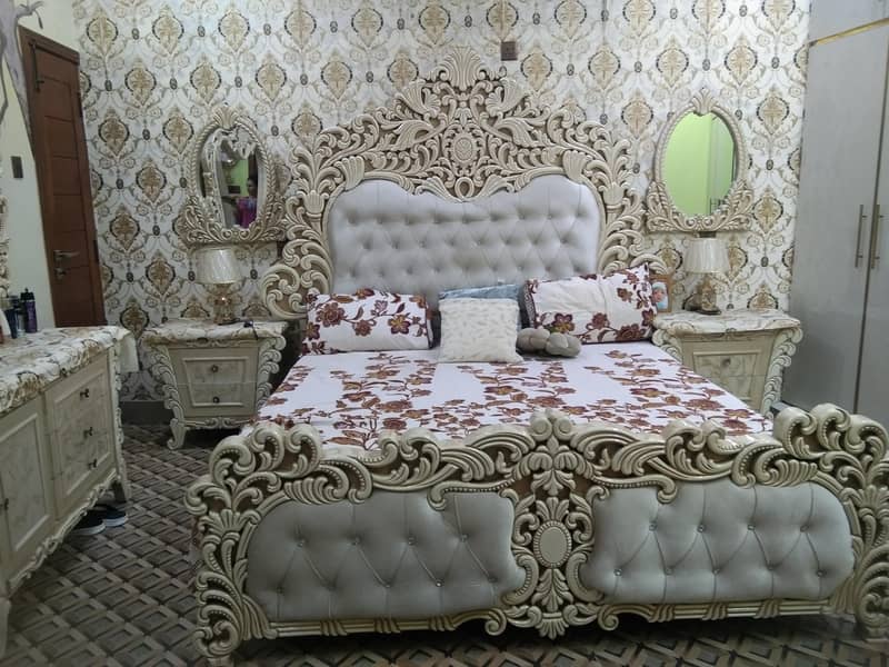 bed side tables 2 mirror dressing table 1