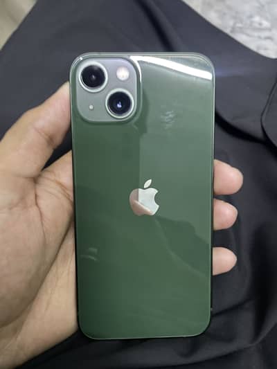 Apple iPhone 13