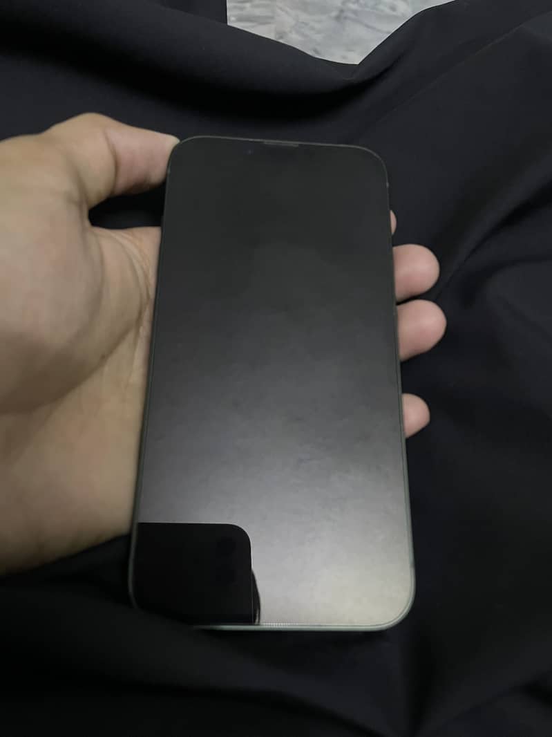Apple iPhone 13 1