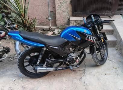 Yamaha YBR 125 2015 model