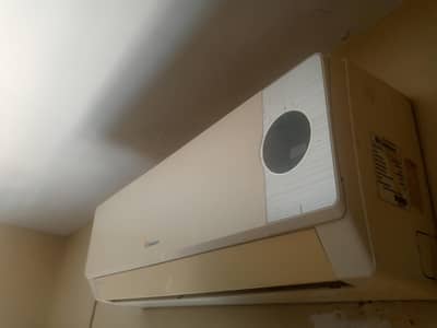 Dawlance 01-ton split urgent sale