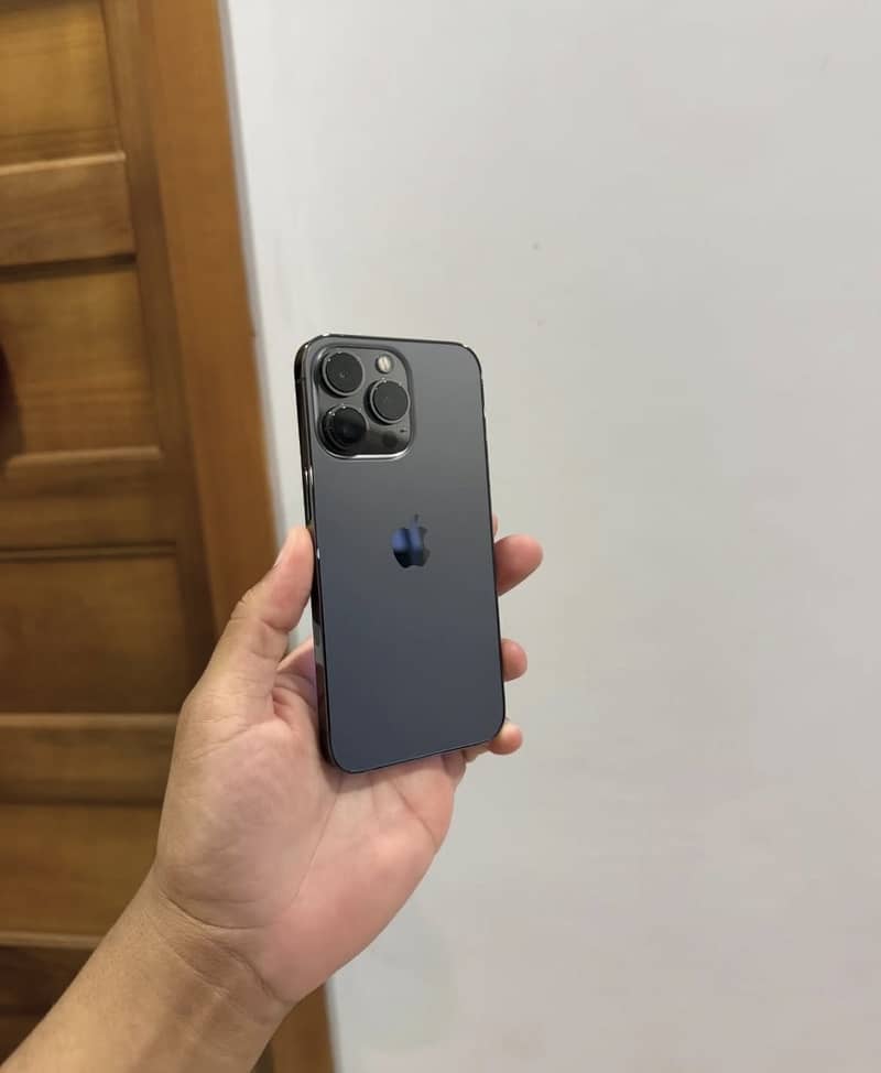 iPhone 13 Pro 0