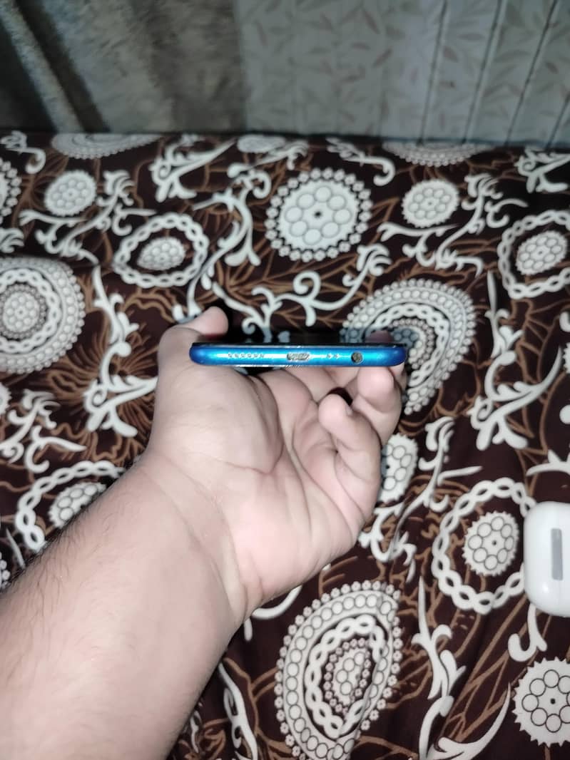 OPPO A5s 4