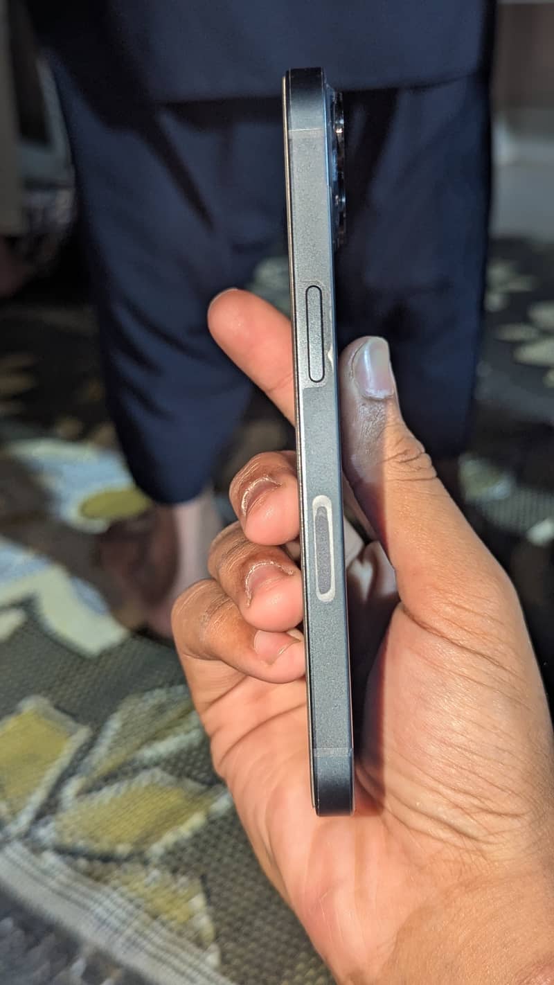 Jv iPhone 13 1